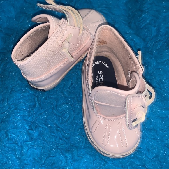 Sperry Top- Sider pink size 3. Great condition. Box included - Picture 4 of 5